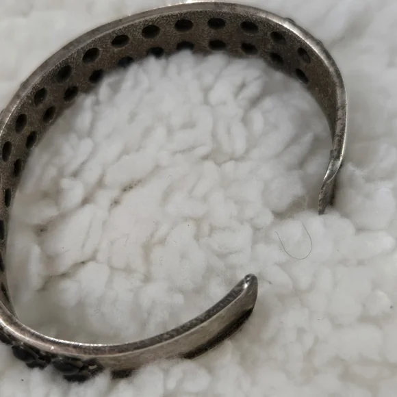 Vintage Sterling Silver And Onyx Cuff - Picture 3 of 5